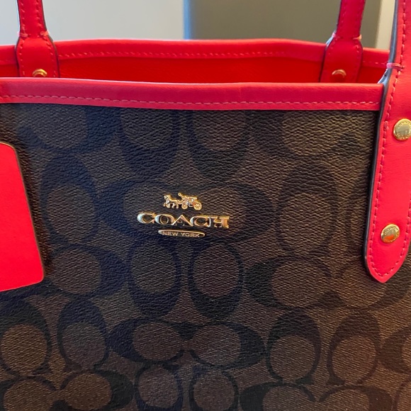 ❌SOLD❌AUTHENTIC COACH TOTE💗 - Picture 2 of 6